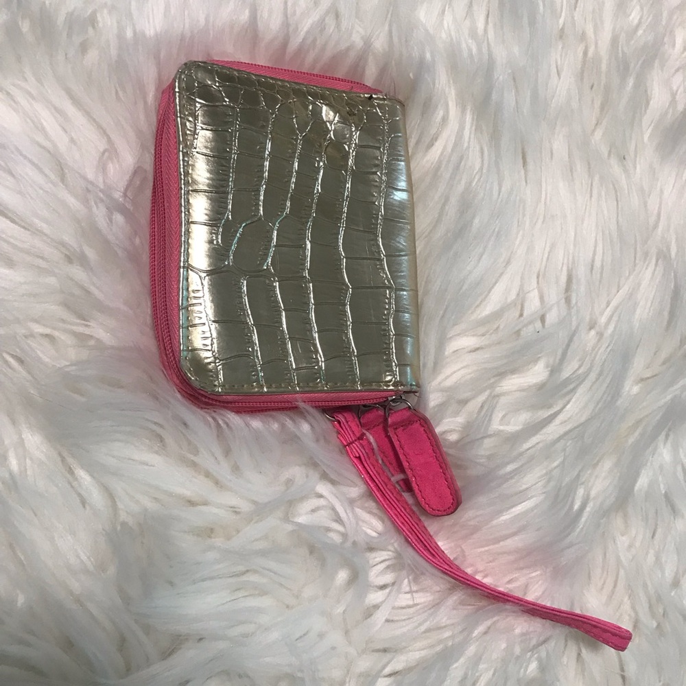 Gold croc double zipper wristlet